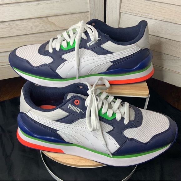 Puma R78 Futr Retro White and Peacoat Blue Wide Fit Sneaker Shoes Like New - Picture 1 of 14
